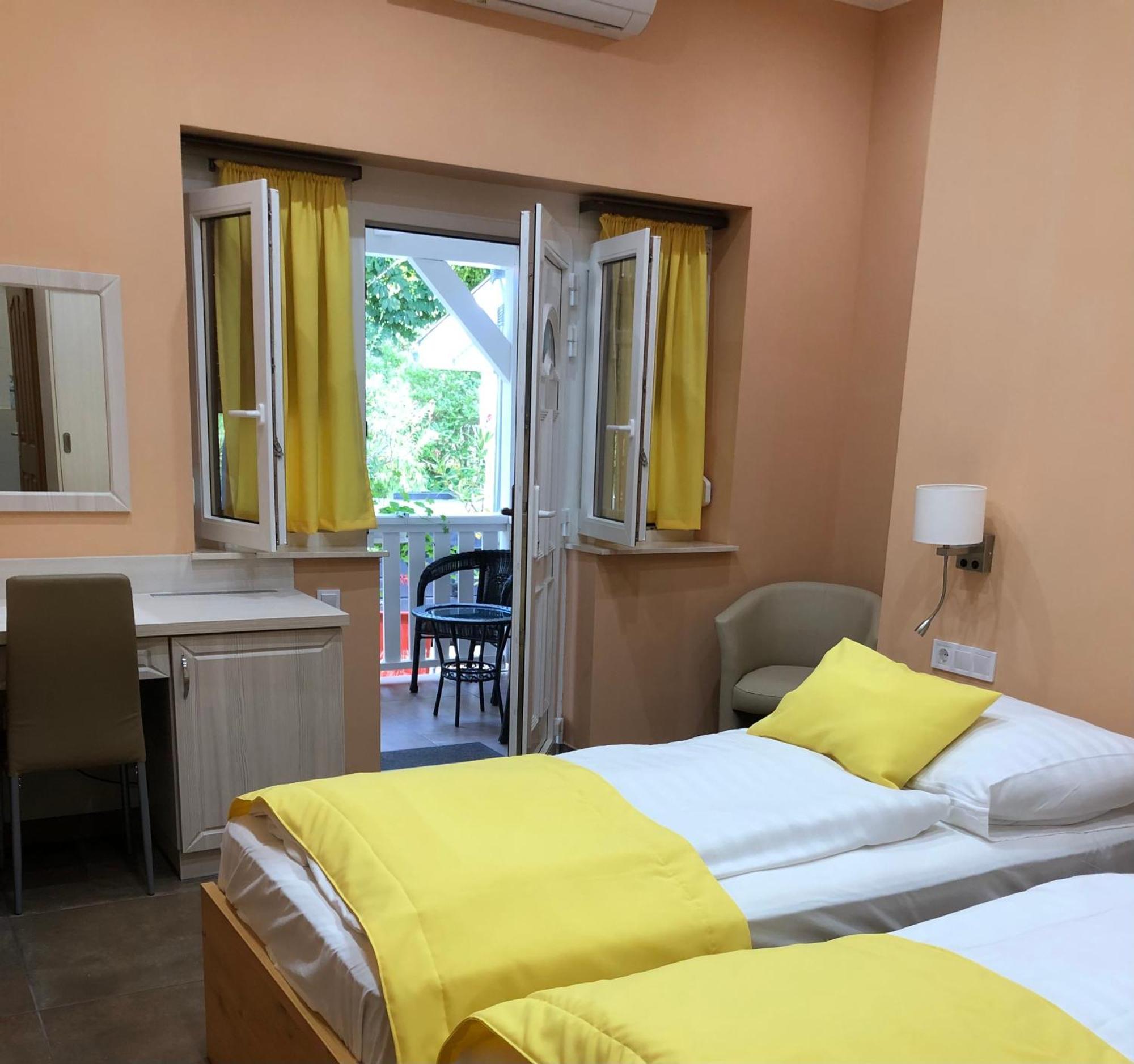 Szem-s Vendégház Balatonszárszó Exterior foto